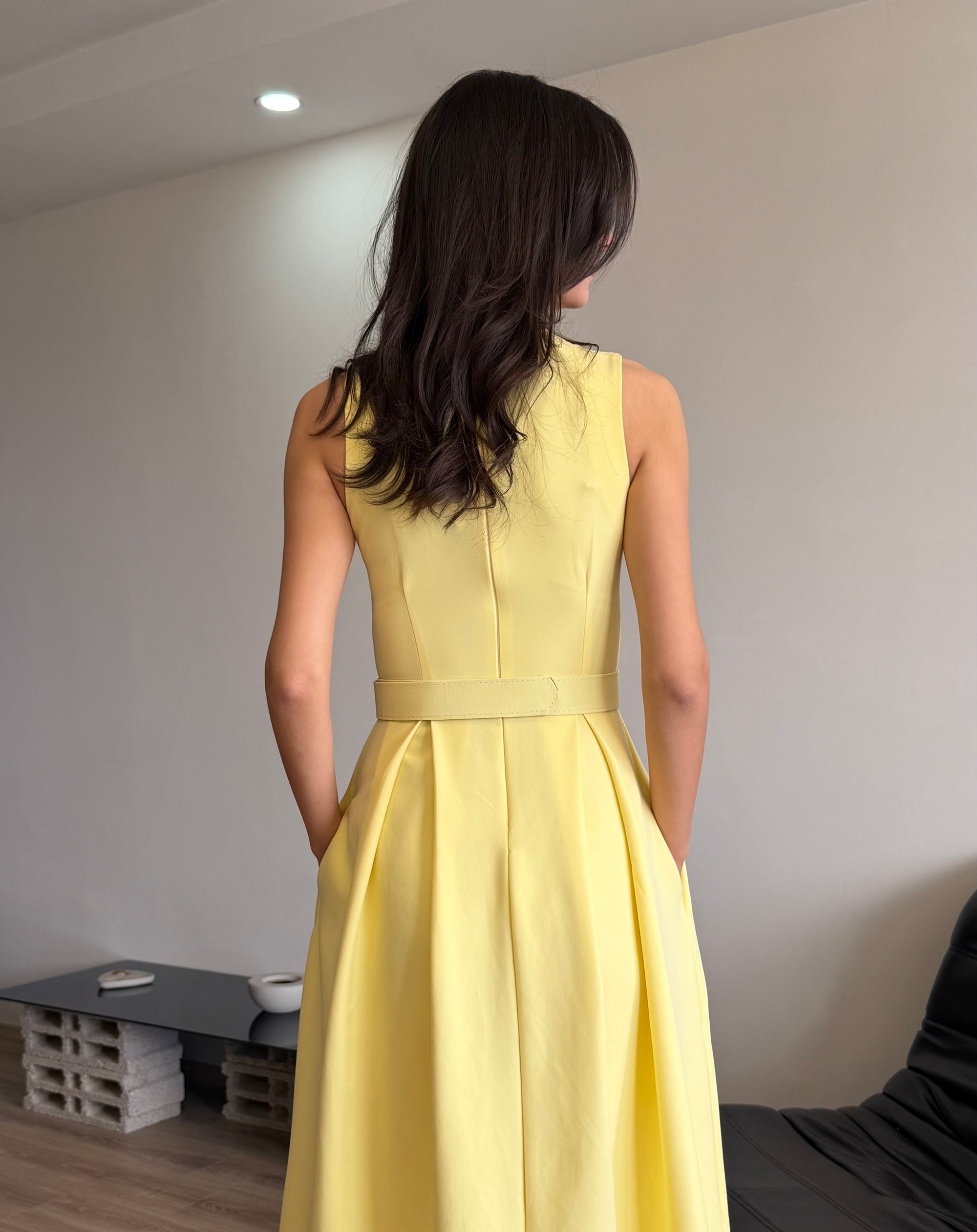 Halter Yaka Kemerli Kloş Elbise (Sarı)