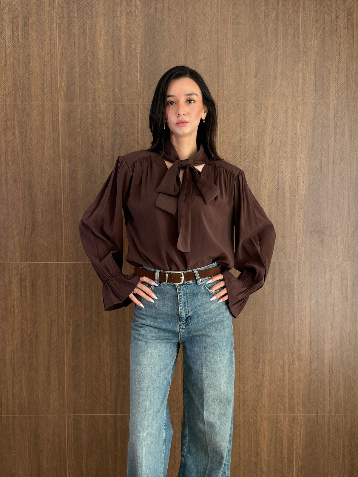 Fularlı Modal Bluz (Kahverengi)