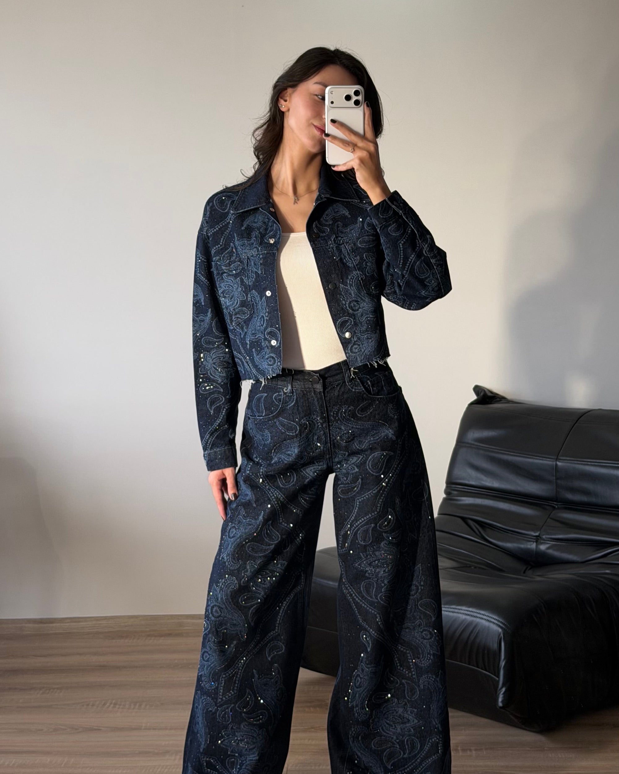 Premium Parlak Taş Detaylı Özel Tasarım Denim Jean (Koyu Mavi)