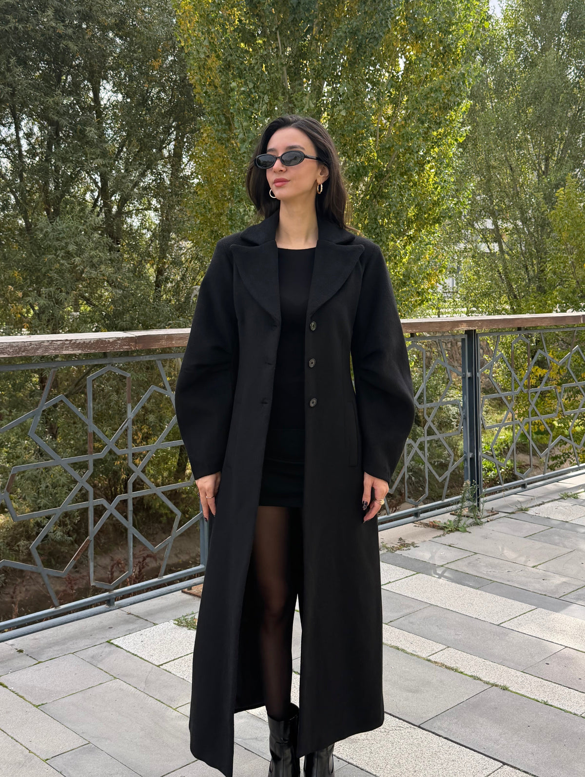 Kol Detaylı Classic Kaban (Siyah)