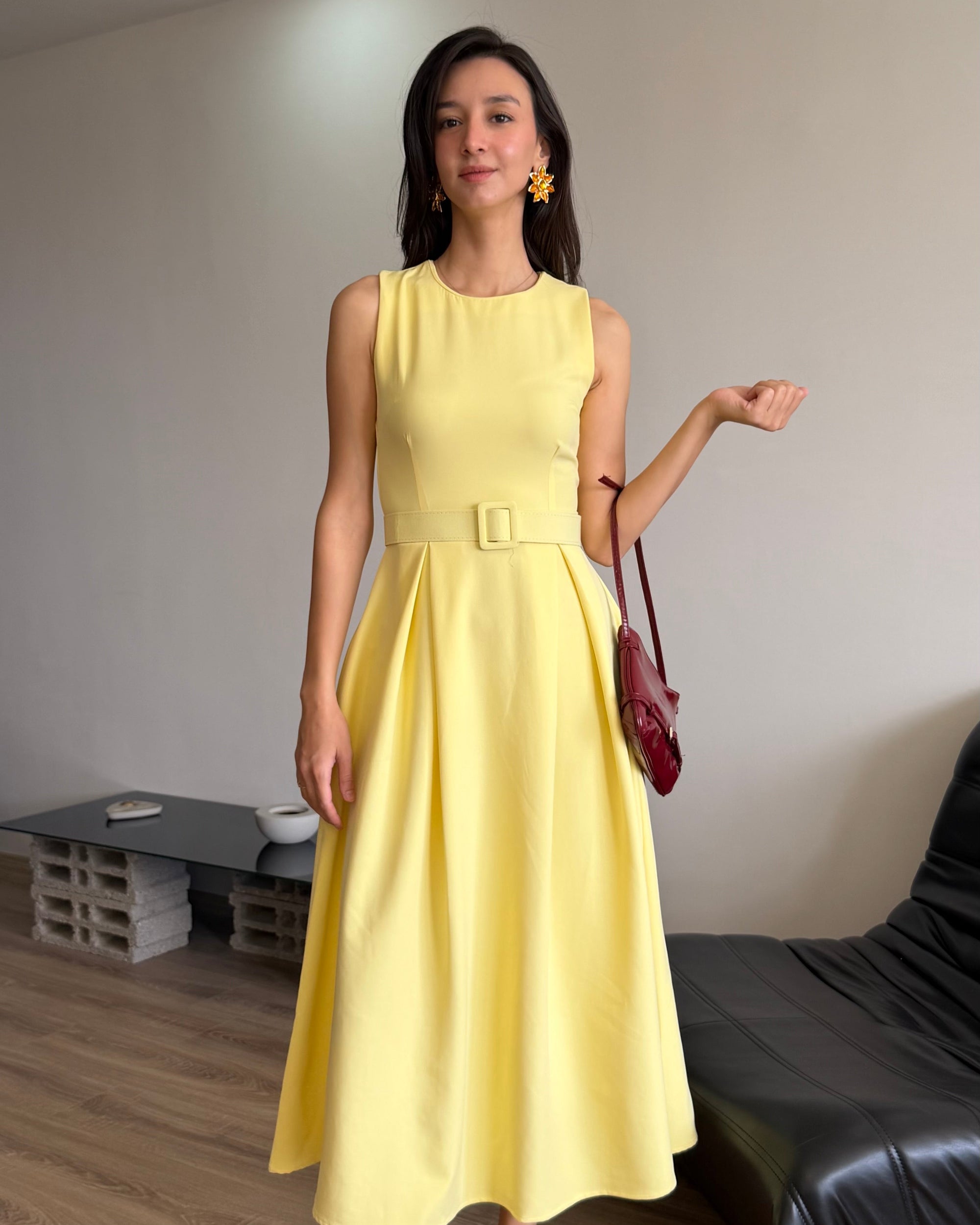 Halter Yaka Kemerli Kloş Elbise (Sarı)
