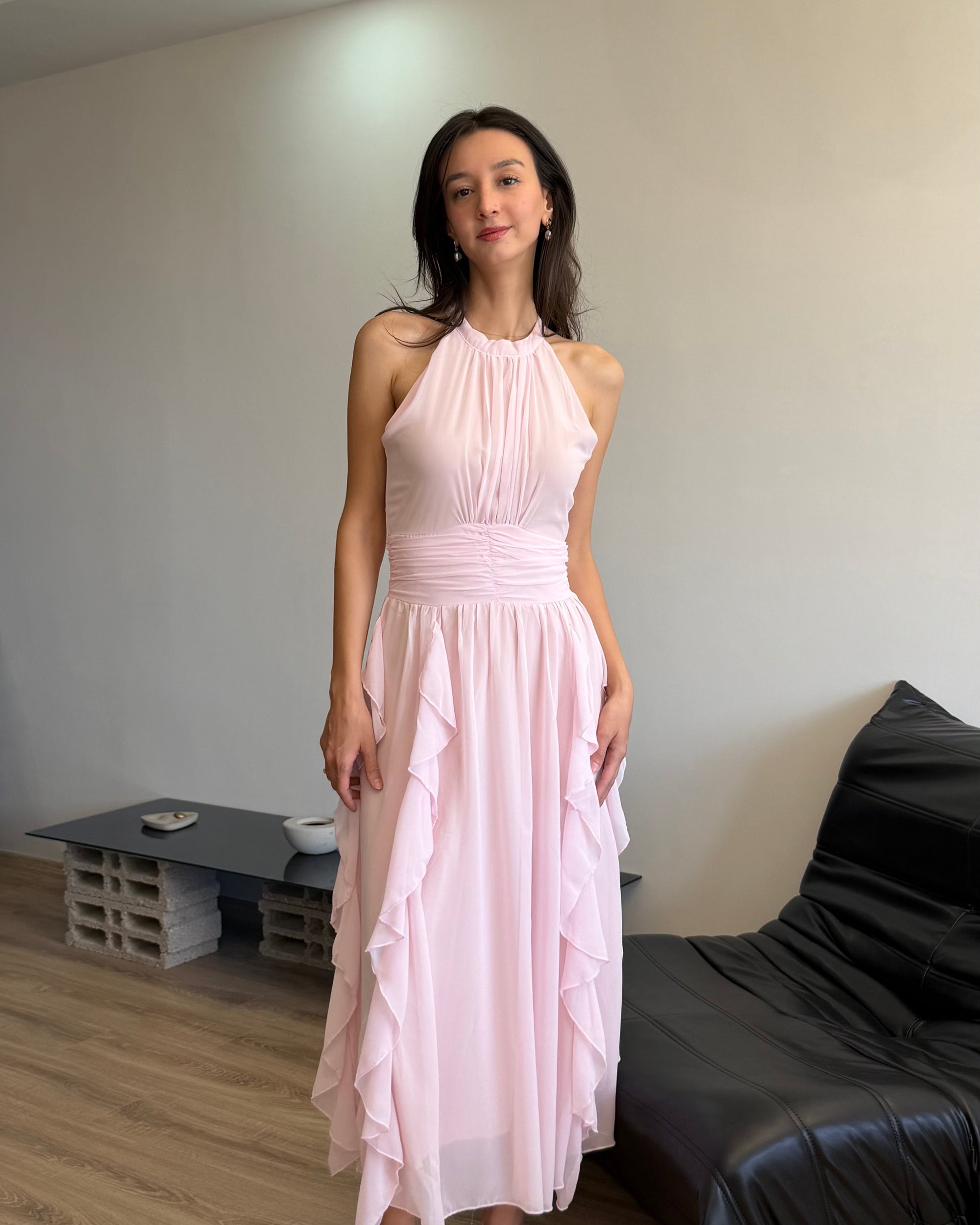 Halter Yaka Fırfırlı Şifon Elbise (Pembe)