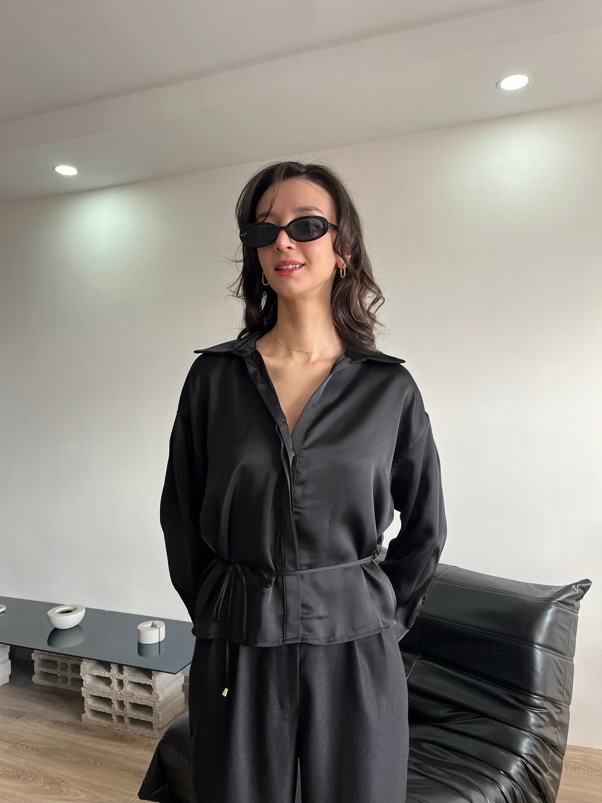 Saten gömlek (siyah)